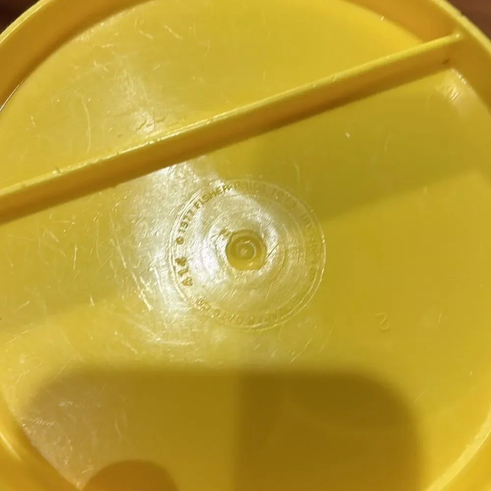 Fisher price vintage 1977‎ stackable shapes container